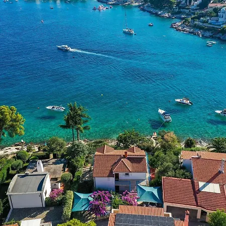 Beautiful In Okrug Gornji With Wifi Holiday home *