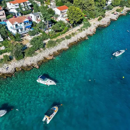 Beautiful In Okrug Gornji With Wifi Holiday home Trogir